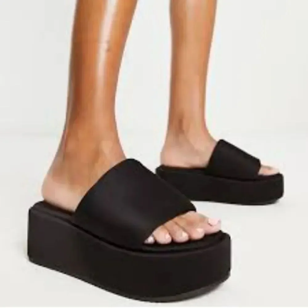 LILIANA PLATFORM WEDGE OPEN TOE SLIP-ON WOMEN